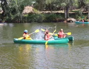 Piraguas en La Fonda del Puente